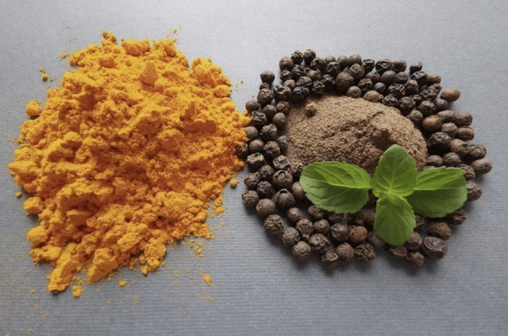 Pipari un Kurkuma: Uzturvielu Uzsūkšanās Uzlabošana